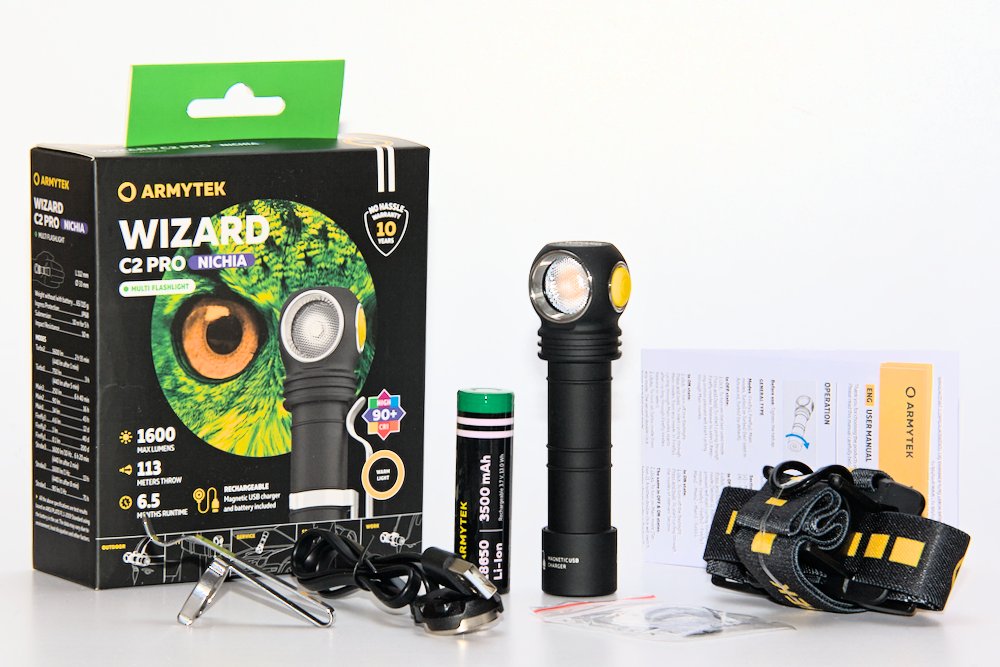 Armytek Wizard Pro Nichia Magnetlampe (warmes Licht)