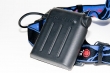 Das Batteriefach mit Schalter und Status-LED